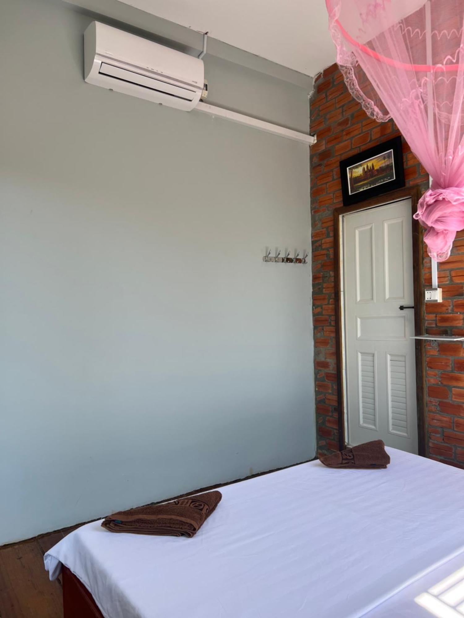Ing Ing Guesthouse Koh Rong Sanloem Dış mekan fotoğraf